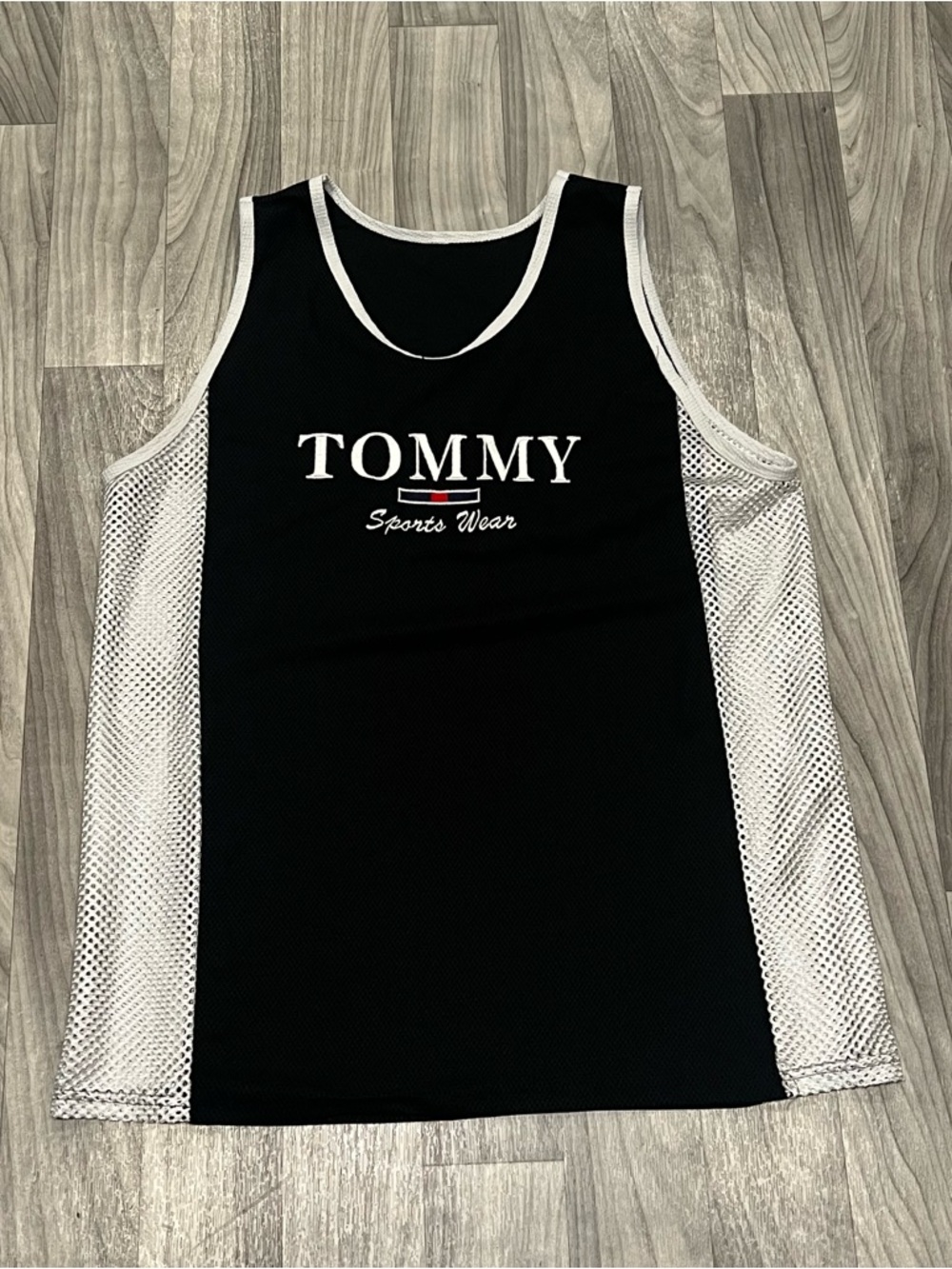 SIZE LARGE VTG TOMMY SPORTS WEAR SLEEVELESS MESH JERSEY